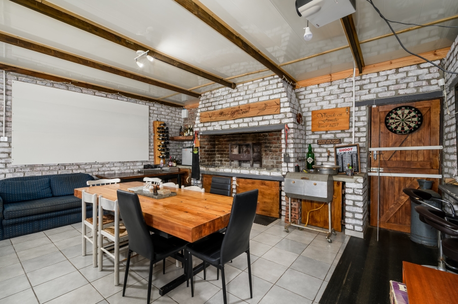 4 Bedroom Property for Sale in Cannonville Eastern Cape